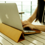 Фирменный премиальный чехол-обложка  с подставкой для Apple MacBook Pro 13 with Retina display Early 2015 ( MF839 / MF841 / MF840 / MF843) 13.3 из натуральной кожи розовый